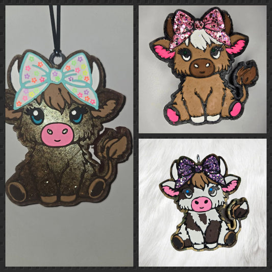 Cute bow Highland