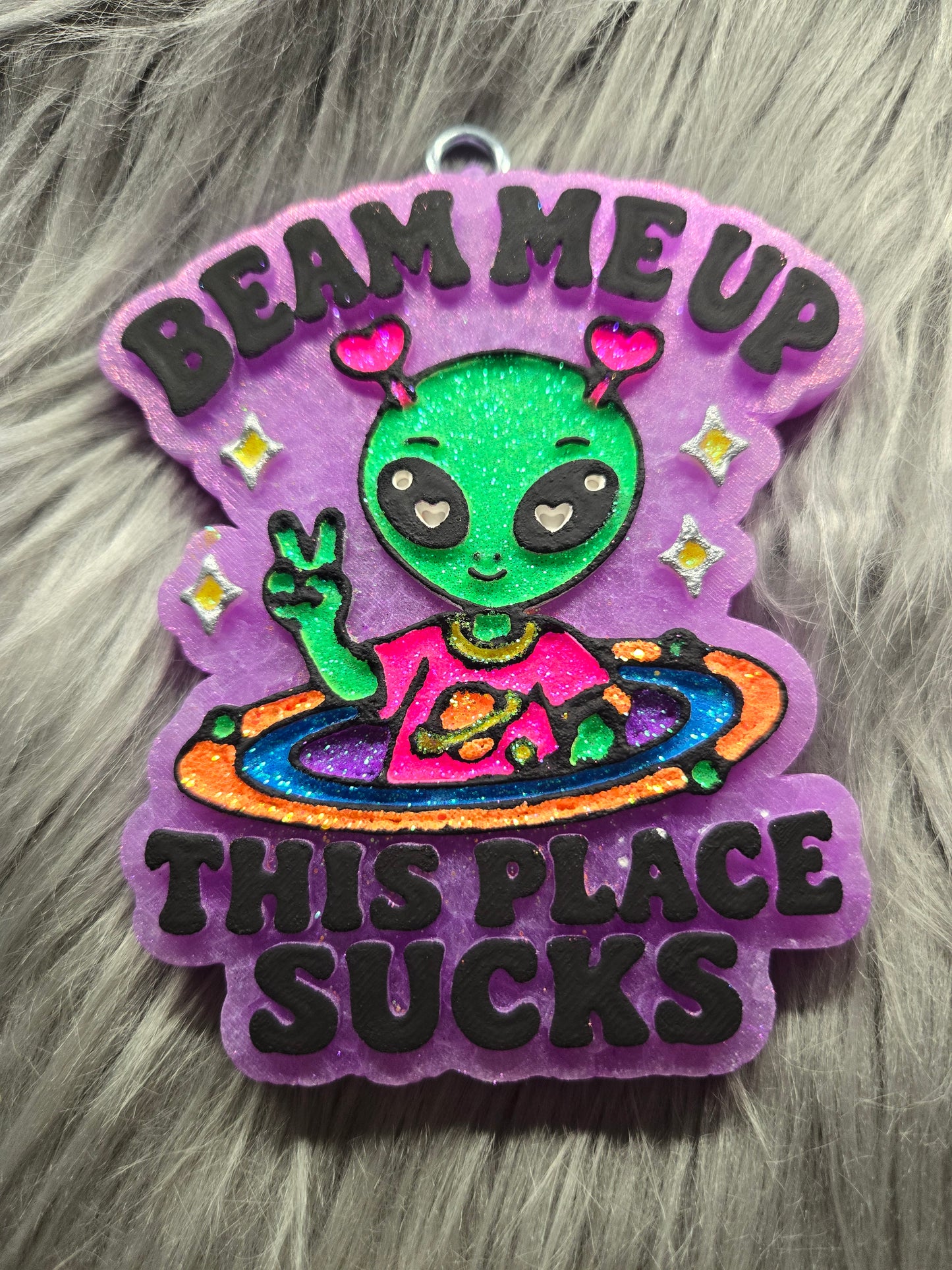 Beam me up, this place sucks
