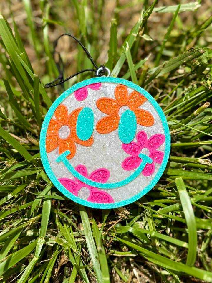 Flower print smile